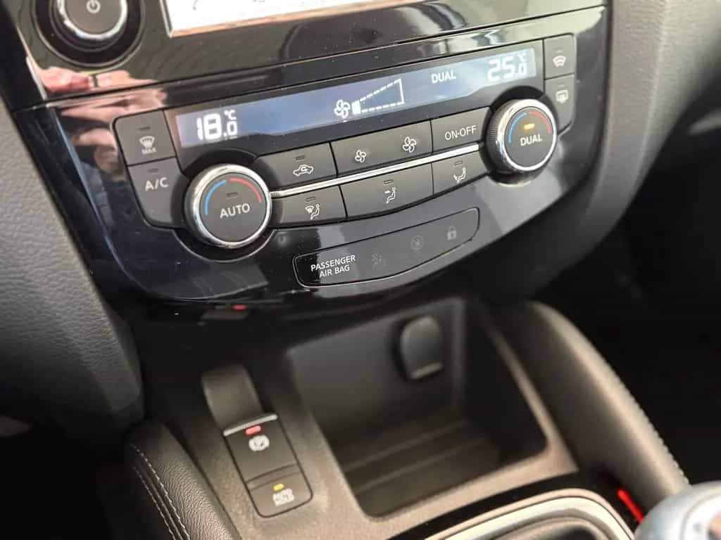 Nissan Qashqai N-Connecta-PANORAMA-NAVI-KAMERA-LED 05/2019-photo-8