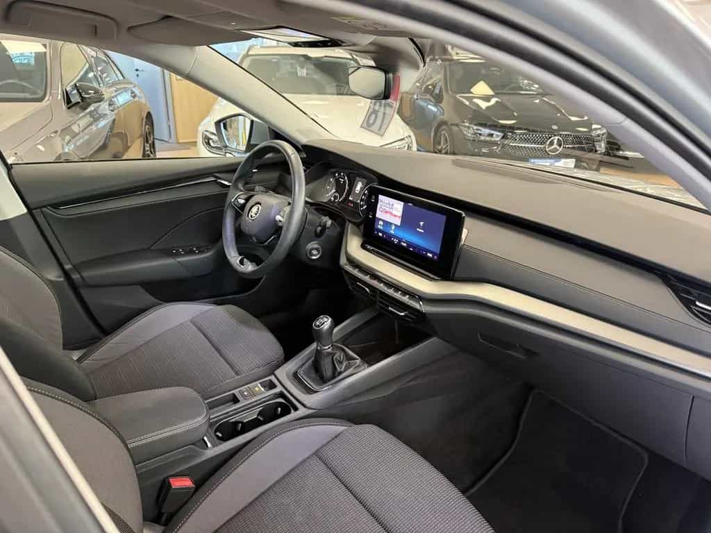 Skoda Octavia Ambition*AHK*LED*CarPlay*Tempo*Keyless 03/2023-photo-24