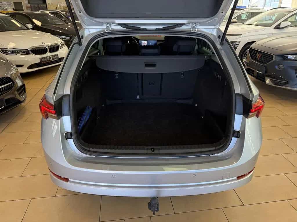 Skoda Octavia Ambition*AHK*LED*CarPlay*Tempo*Keyless 03/2023-photo-7