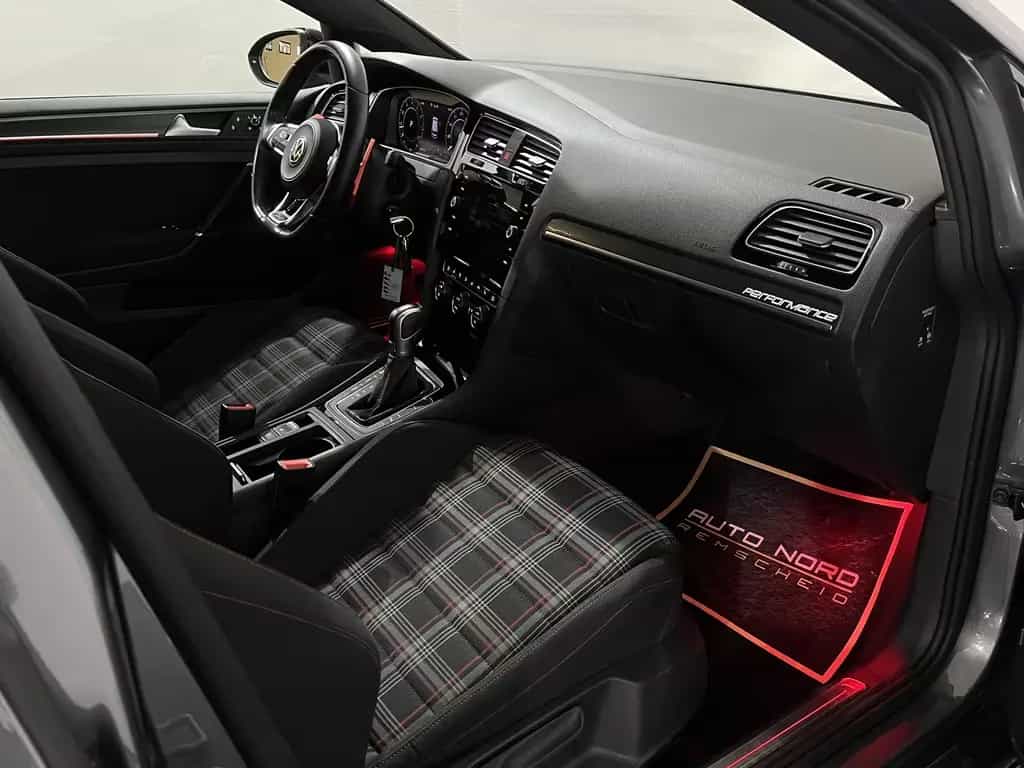 Volkswagen Golf GTI Performance *Pano*Virtual*Kamera*DCC* 12/2018-photo-16