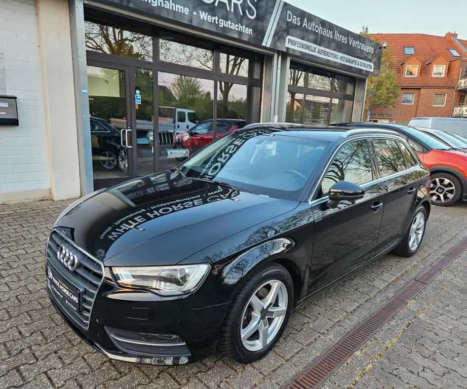 Audi A3 Sportback ULTRA BiXENON AUTOMATIK LED 1.HAND 01/2016-photo-0