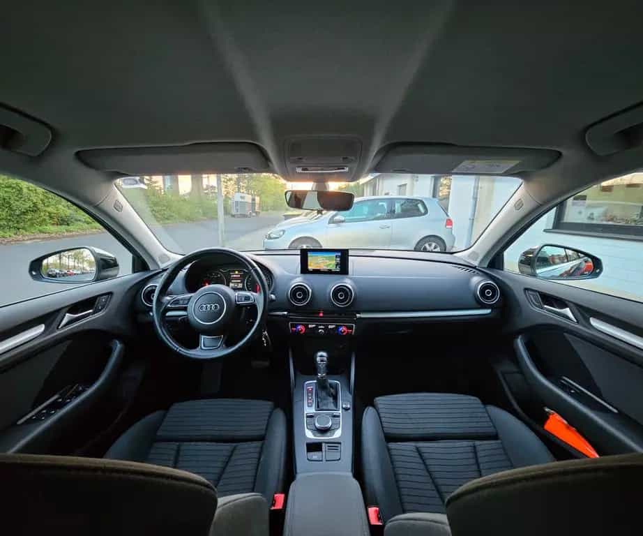 Audi A3 Sportback ULTRA BiXENON AUTOMATIK LED 1.HAND 01/2016-photo-19