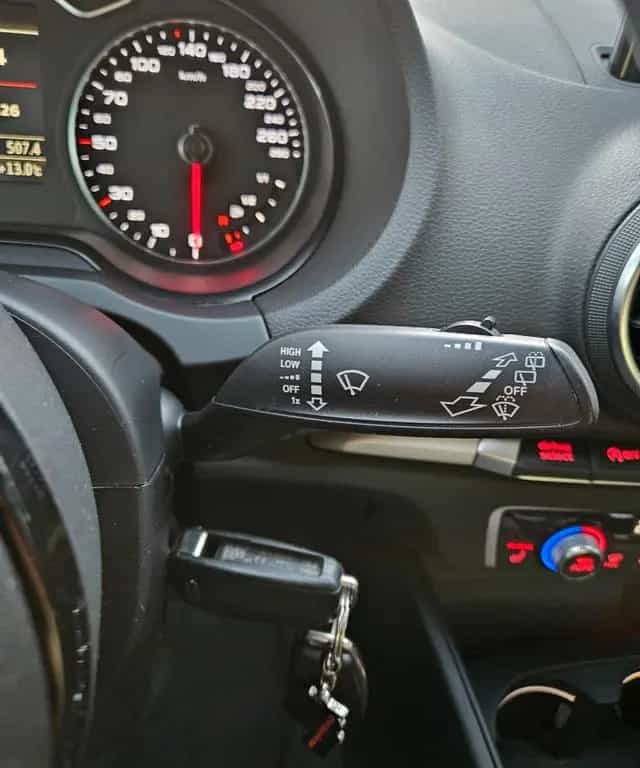 Audi A3 Sportback ULTRA BiXENON AUTOMATIK LED 1.HAND 01/2016-photo-25