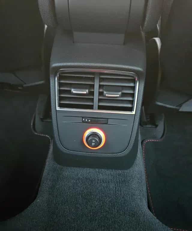 Audi A3 Sportback ULTRA BiXENON AUTOMATIK LED 1.HAND 01/2016-photo-36