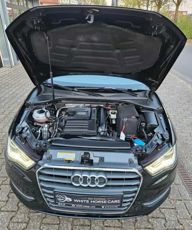 Audi A3 Sportback ULTRA BiXENON AUTOMATIK LED 1.HAND 01/2016-photo-38
