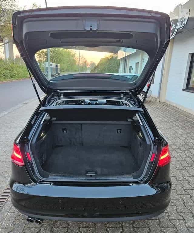 Audi A3 Sportback ULTRA BiXENON AUTOMATIK LED 1.HAND 01/2016-photo-41