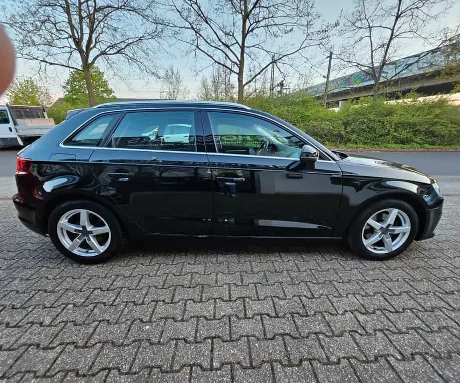 Audi A3 Sportback ULTRA BiXENON AUTOMATIK LED 1.HAND 01/2016-photo-7