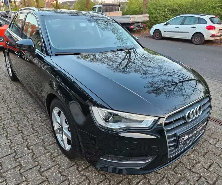 Audi A3 Sportback ULTRA BiXENON AUTOMATIK LED 1.HAND 01/2016-photo-8