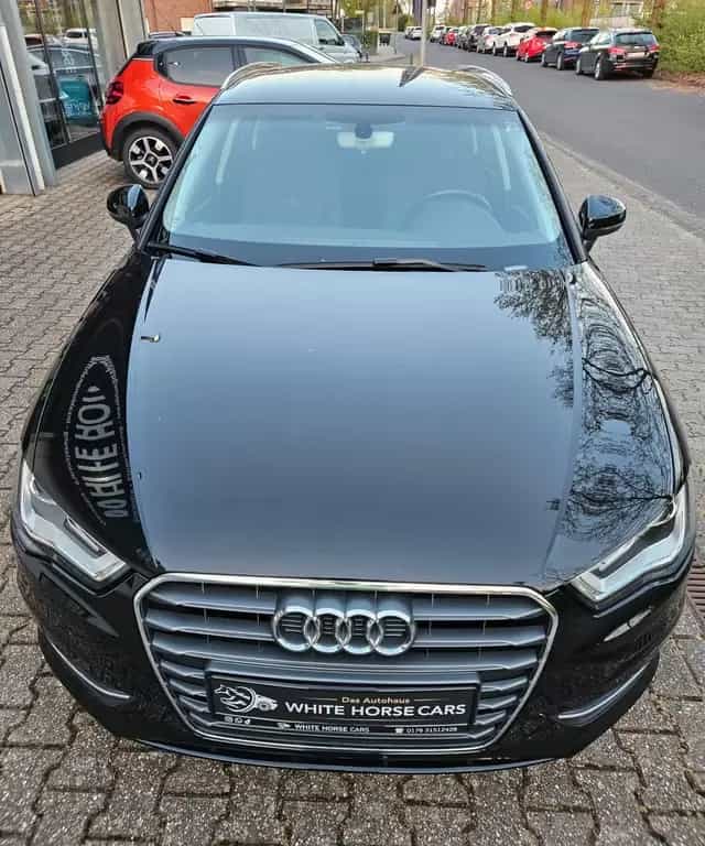 Audi A3 Sportback ULTRA BiXENON AUTOMATIK LED 1.HAND 01/2016-photo-9