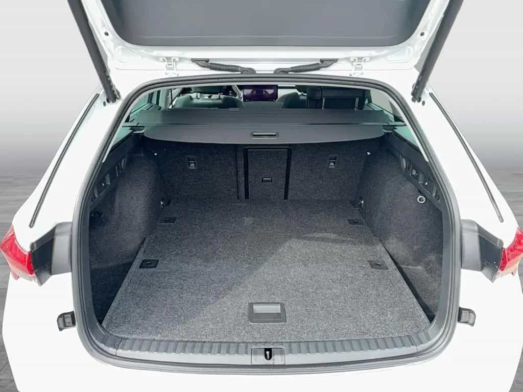 Skoda Octavia Combi 2.0 TDI DSG Selection Anhängerkupp 06/2025-photo-11