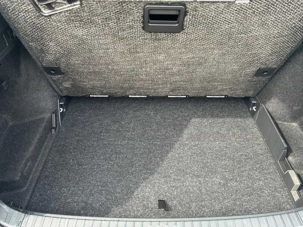 Skoda Octavia Combi 2.0 TDI DSG Selection Anhängerkupp 06/2025-photo-12