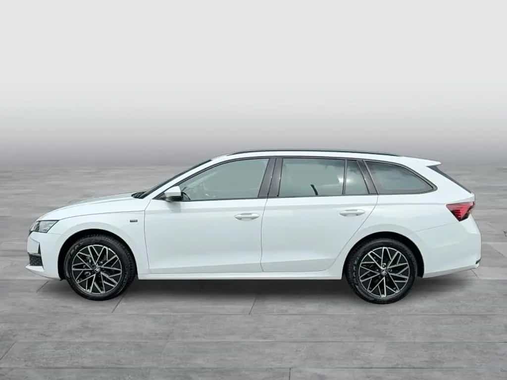 Skoda Octavia Combi 2.0 TDI DSG Selection Anhängerkupp 06/2025-photo-2