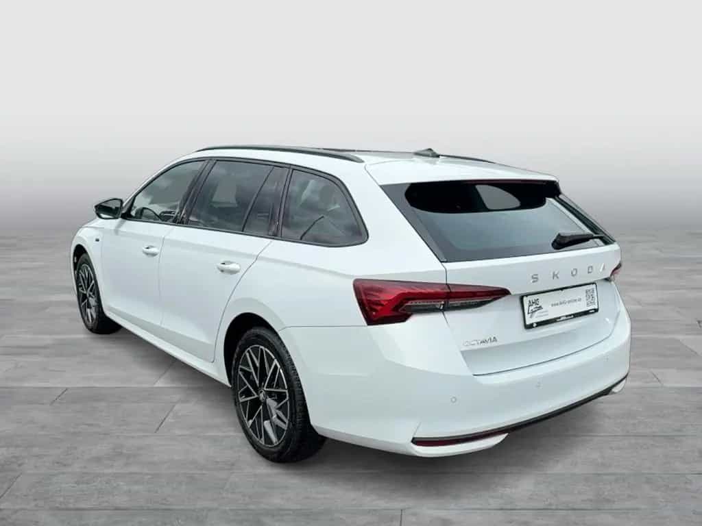 Skoda Octavia Combi 2.0 TDI DSG Selection Anhängerkupp 06/2025-photo-3