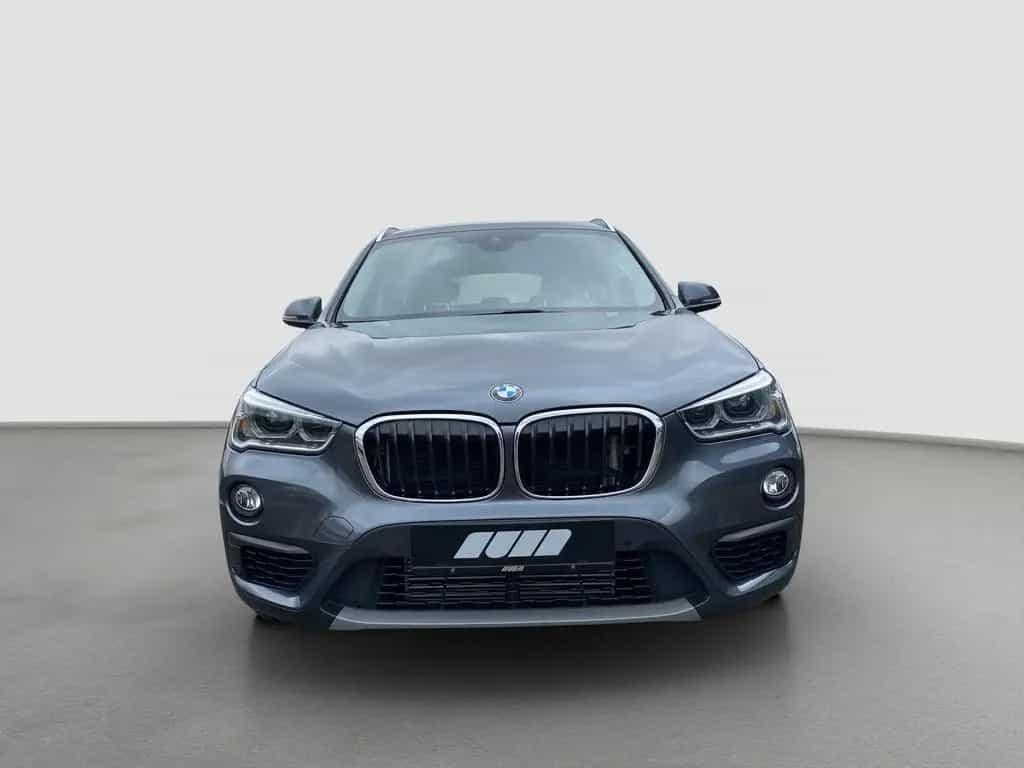 BMW X1 xDrive 20i (Advantage Navi LED AHK RFK) 02/2018-photo-1