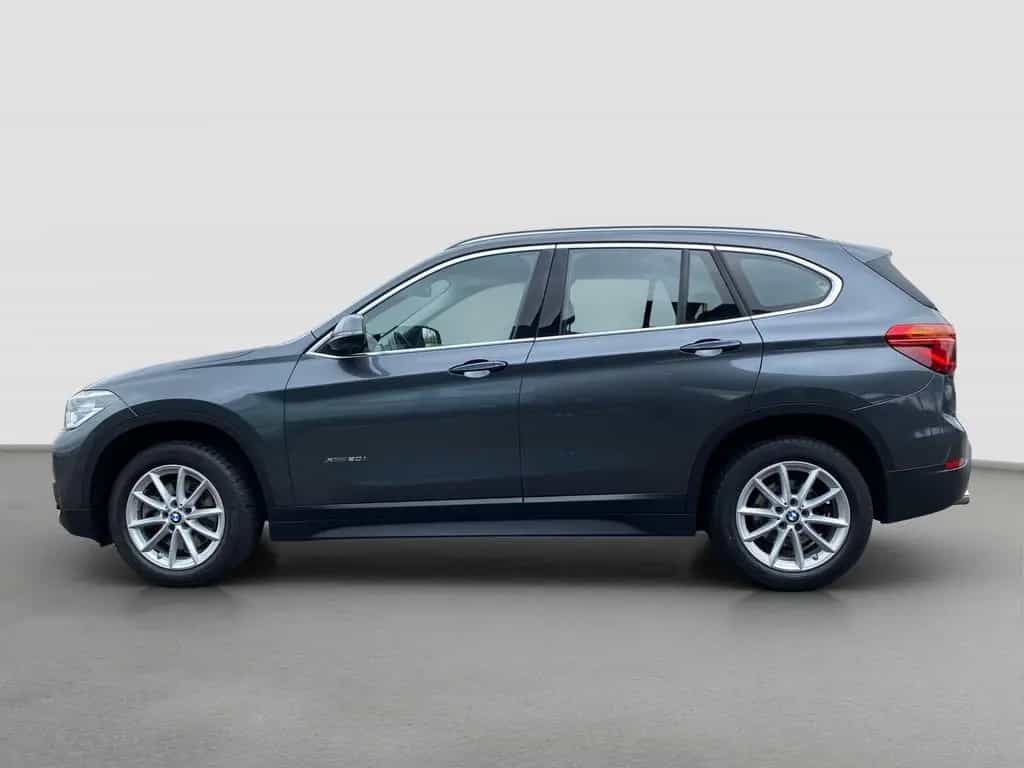 BMW X1 xDrive 20i (Advantage Navi LED AHK RFK) 02/2018-photo-2