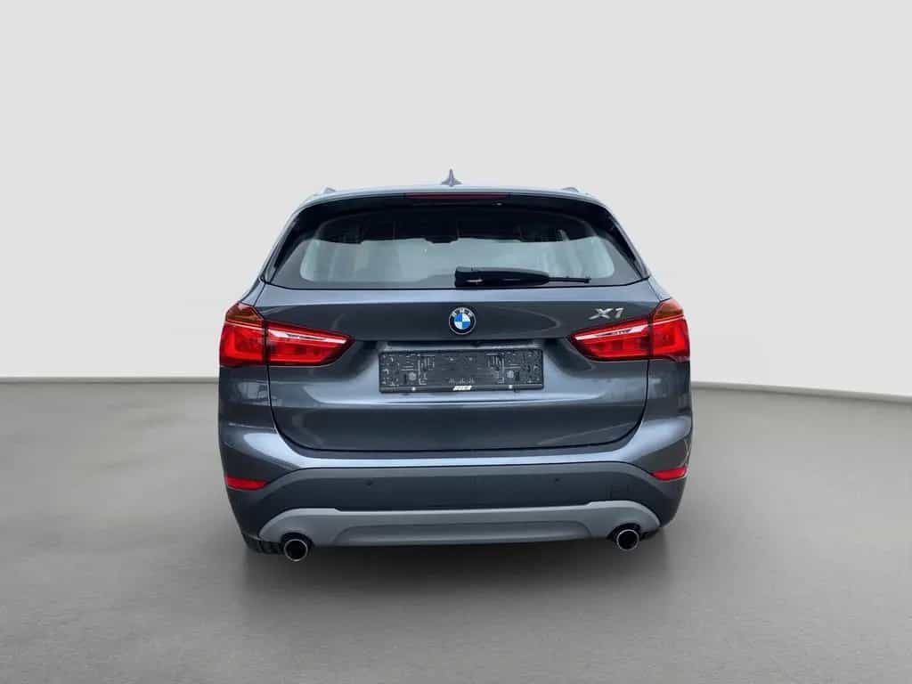 BMW X1 xDrive 20i (Advantage Navi LED AHK RFK) 02/2018-photo-4
