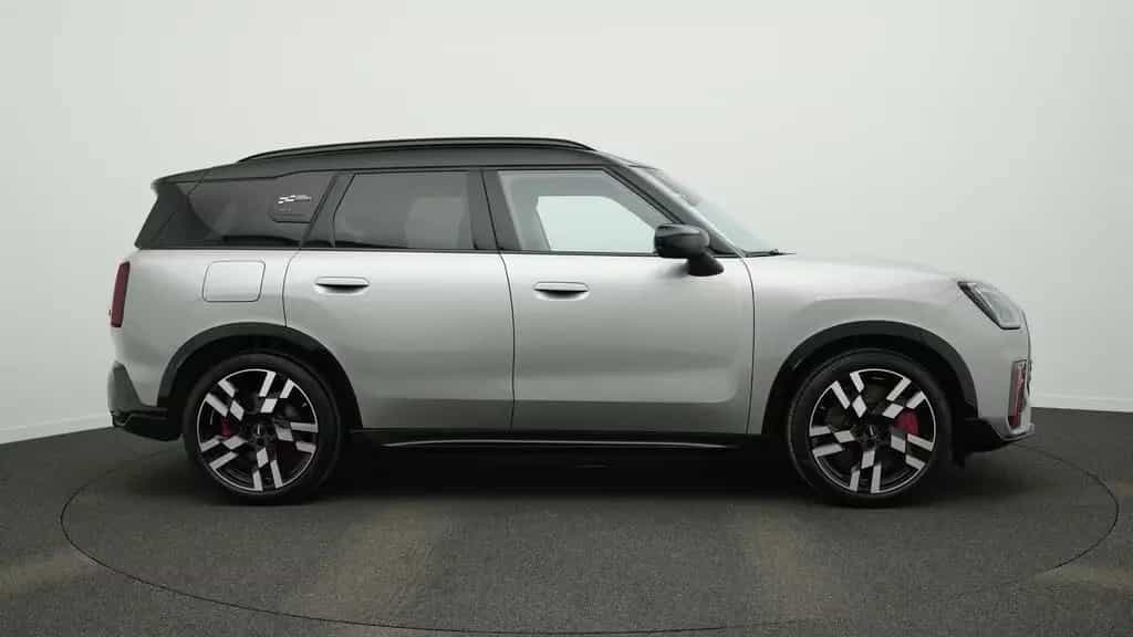 MINI John Cooper Works Countryman JCW Countryman ALL4 08/2025-photo-3