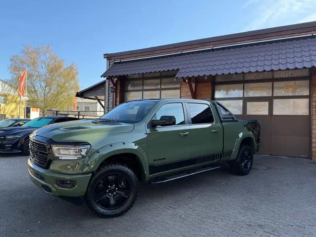 Dodge RAM V8*4X4*NAVI*AHK*LONGBED*ROLLBAR*OFFROAD*GARANTIE 12/2022-photo-1