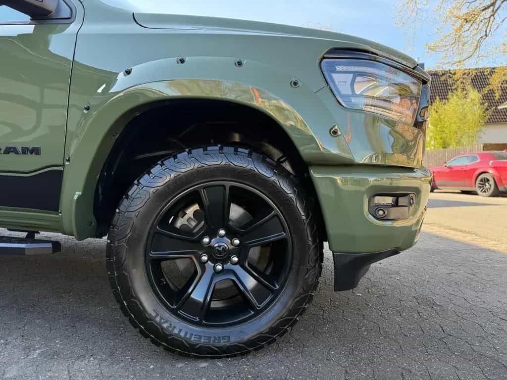 Dodge RAM V8*4X4*NAVI*AHK*LONGBED*ROLLBAR*OFFROAD*GARANTIE 12/2022-photo-13