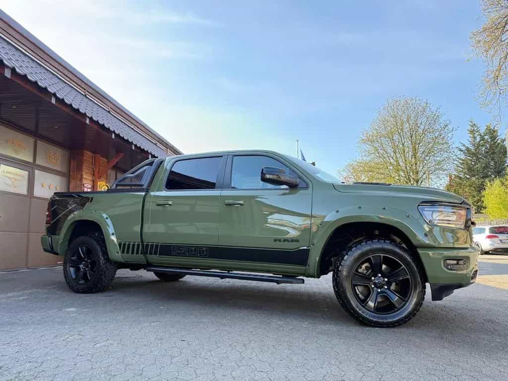 Dodge RAM V8*4X4*NAVI*AHK*LONGBED*ROLLBAR*OFFROAD*GARANTIE 12/2022-photo-15
