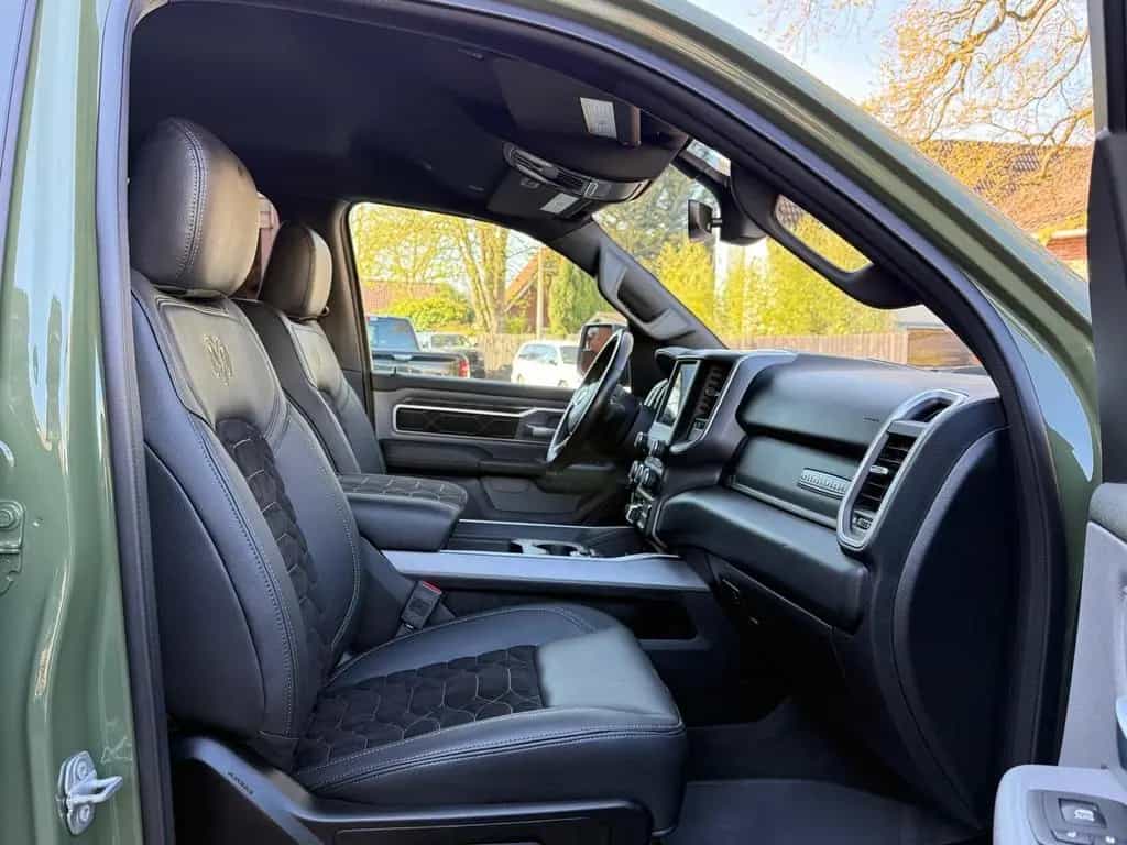Dodge RAM V8*4X4*NAVI*AHK*LONGBED*ROLLBAR*OFFROAD*GARANTIE 12/2022-photo-44