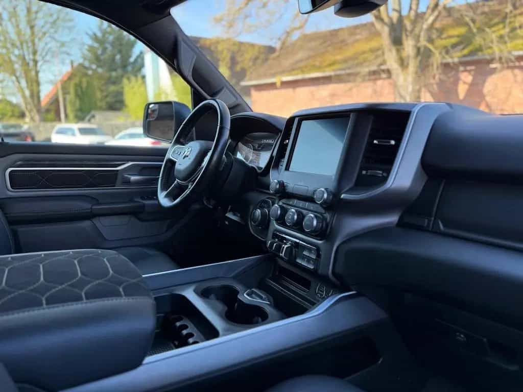Dodge RAM V8*4X4*NAVI*AHK*LONGBED*ROLLBAR*OFFROAD*GARANTIE 12/2022-photo-45