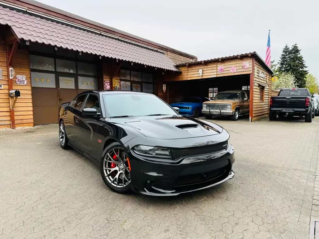 Dodge Charger EU*UNFALLFREI*6,4*SRT*SCAT BACK*BREMBO*RADAR 02/2016-photo-11