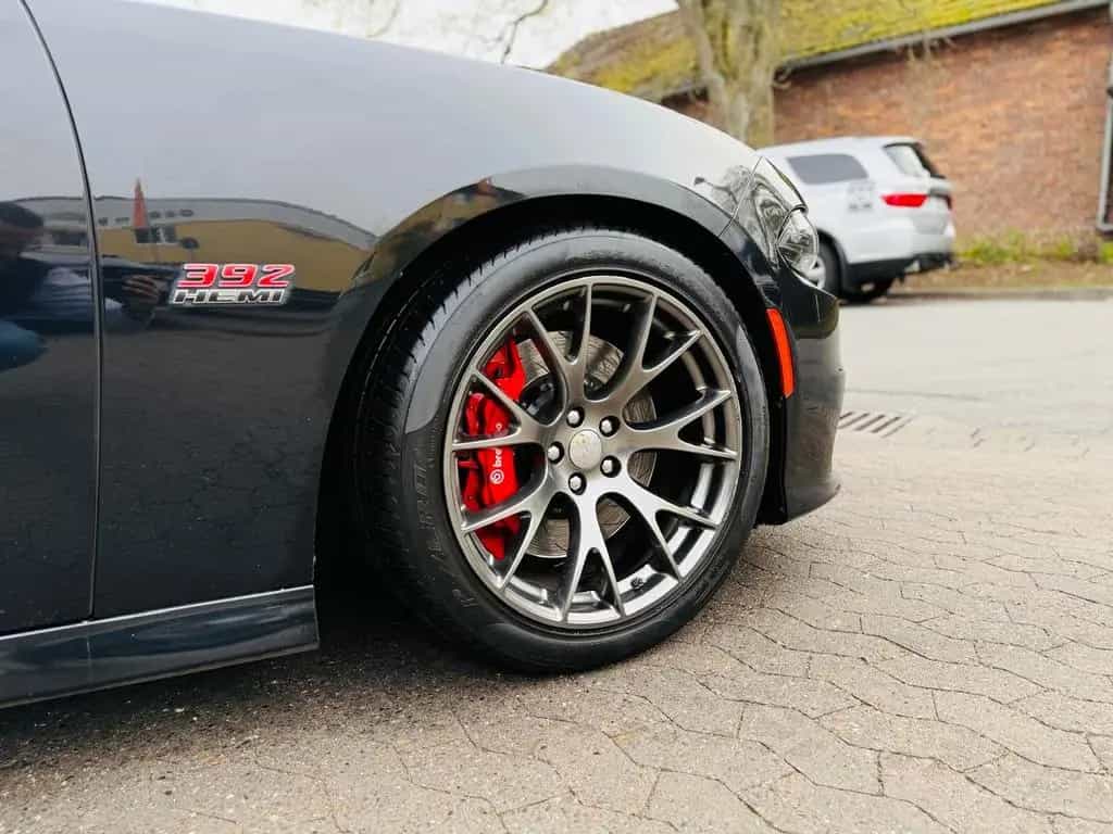 Dodge Charger EU*UNFALLFREI*6,4*SRT*SCAT BACK*BREMBO*RADAR 02/2016-photo-19