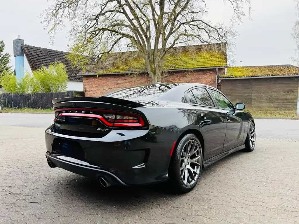Dodge Charger EU*UNFALLFREI*6,4*SRT*SCAT BACK*BREMBO*RADAR 02/2016-photo-23