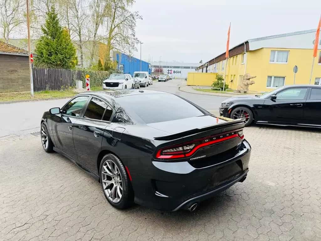 Dodge Charger EU*UNFALLFREI*6,4*SRT*SCAT BACK*BREMBO*RADAR 02/2016-photo-26