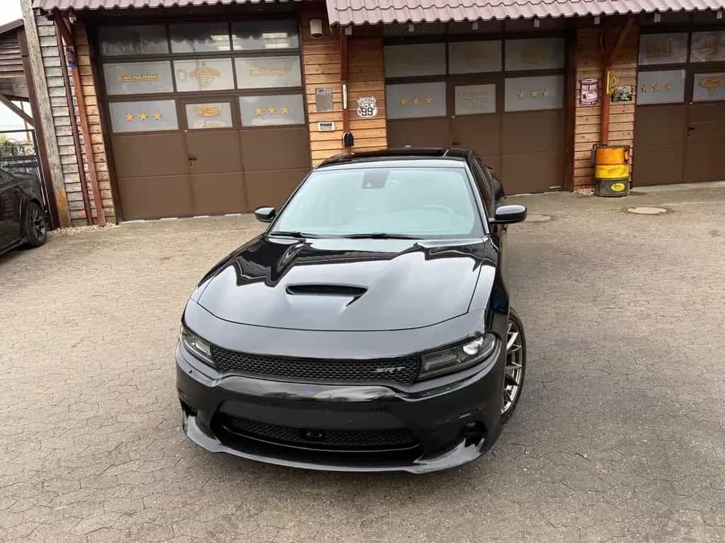 Dodge Charger EU*UNFALLFREI*6,4*SRT*SCAT BACK*BREMBO*RADAR 02/2016-photo-3