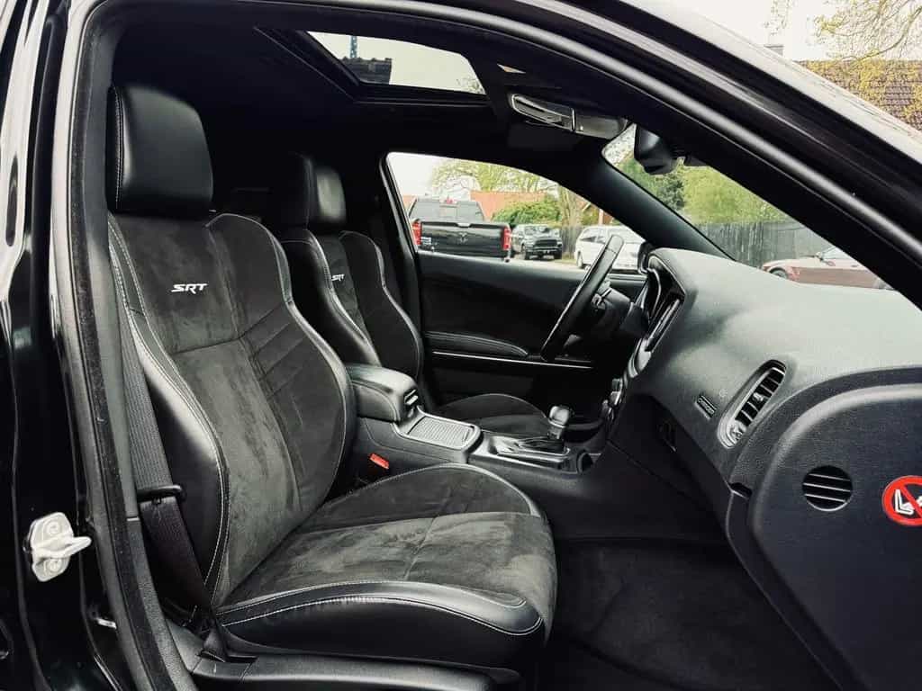 Dodge Charger EU*UNFALLFREI*6,4*SRT*SCAT BACK*BREMBO*RADAR 02/2016-photo-42