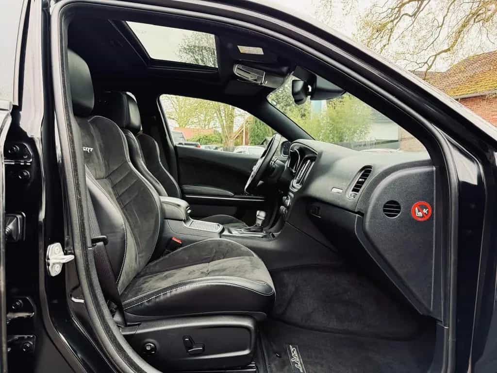 Dodge Charger EU*UNFALLFREI*6,4*SRT*SCAT BACK*BREMBO*RADAR 02/2016-photo-44