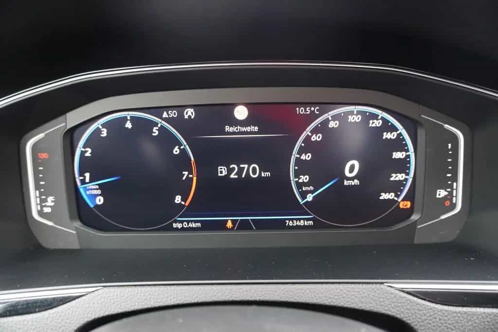 Volkswagen Passat Variant 1.5 TSI R-Line LED Navi ACC 360° 05/2020-photo-12