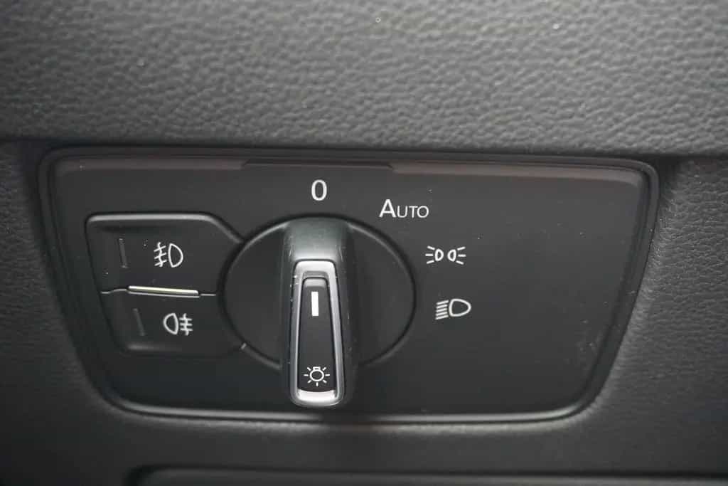 Volkswagen Passat Variant 1.5 TSI R-Line LED Navi ACC 360° 05/2020-photo-22