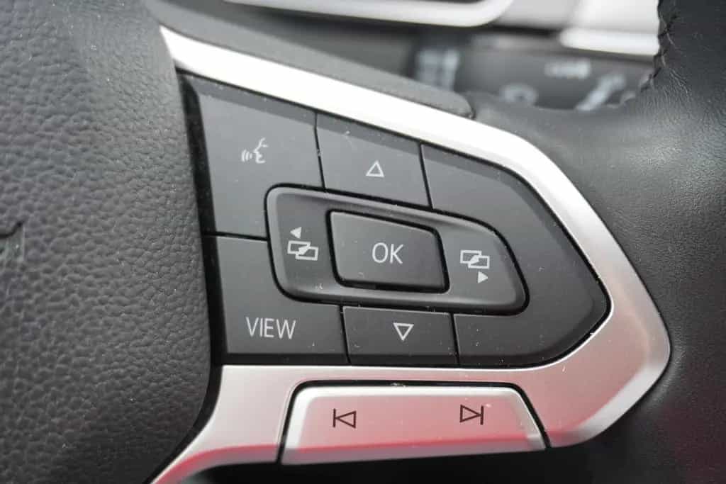 Volkswagen Passat Variant 1.5 TSI R-Line LED Navi ACC 360° 05/2020-photo-24
