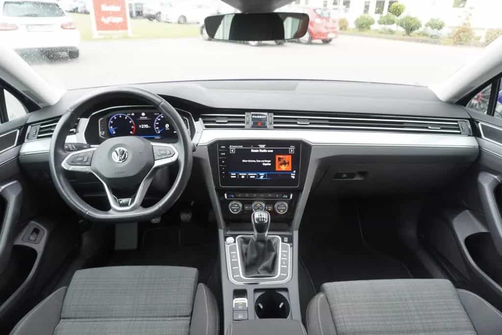 Volkswagen Passat Variant 1.5 TSI R-Line LED Navi ACC 360° 05/2020-photo-9
