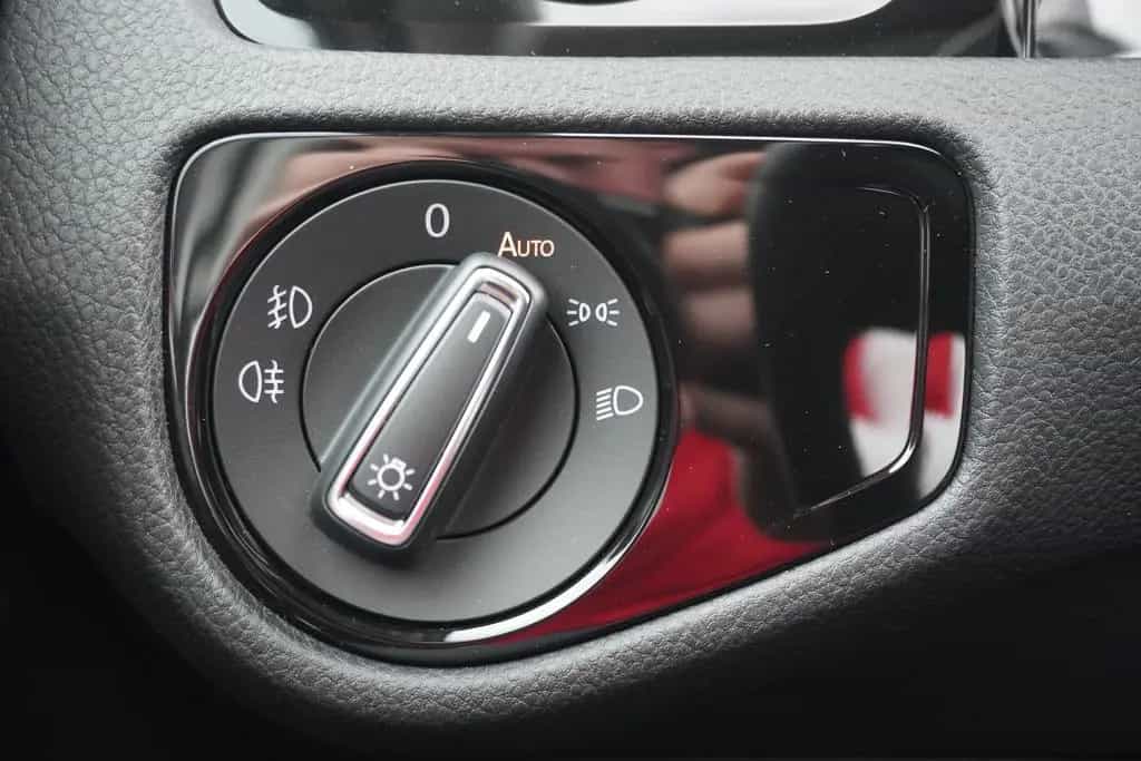 Volkswagen Golf VII 1.0 TSI DSG Join LED Navi AHK PDC USB 08/2018-photo-17