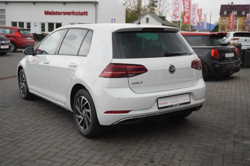 Volkswagen Golf VII 1.0 TSI DSG Join LED Navi AHK PDC USB 08/2018-photo-1