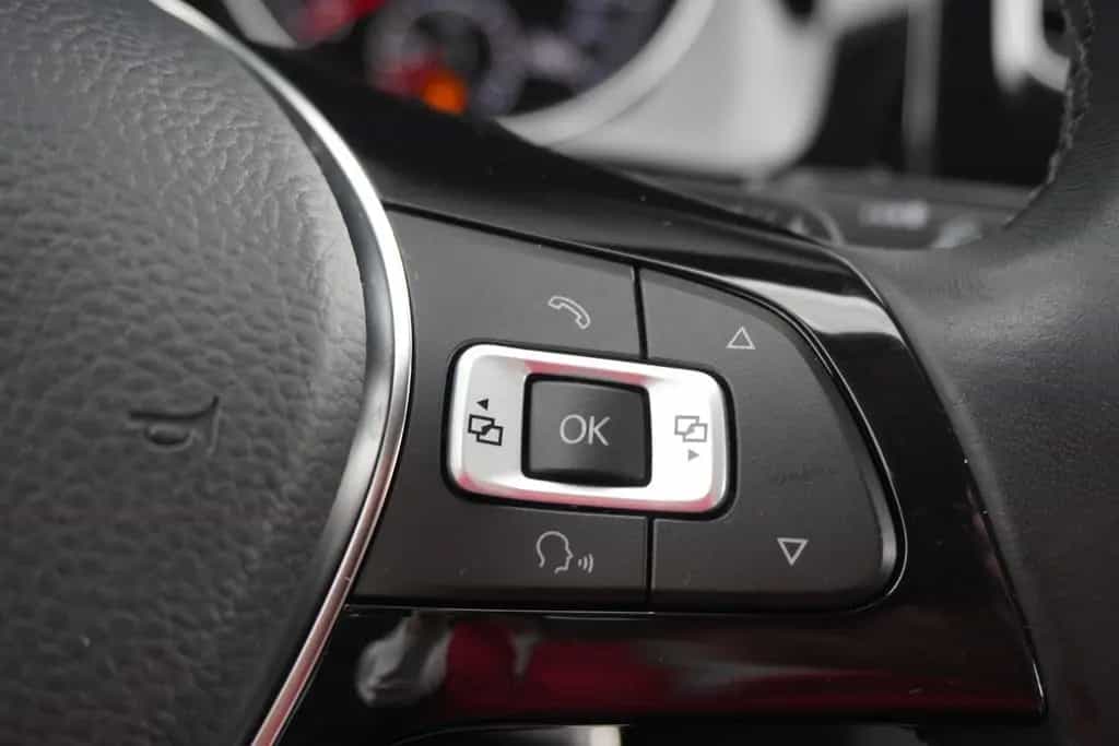 Volkswagen Golf VII 1.0 TSI DSG Join LED Navi AHK PDC USB 08/2018-photo-19