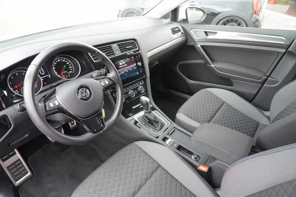 Volkswagen Golf VII 1.0 TSI DSG Join LED Navi AHK PDC USB 08/2018-photo-6