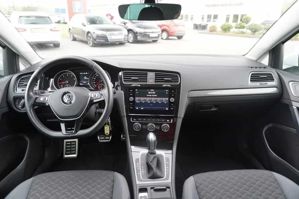 Volkswagen Golf VII 1.0 TSI DSG Join LED Navi AHK PDC USB 08/2018-photo-8