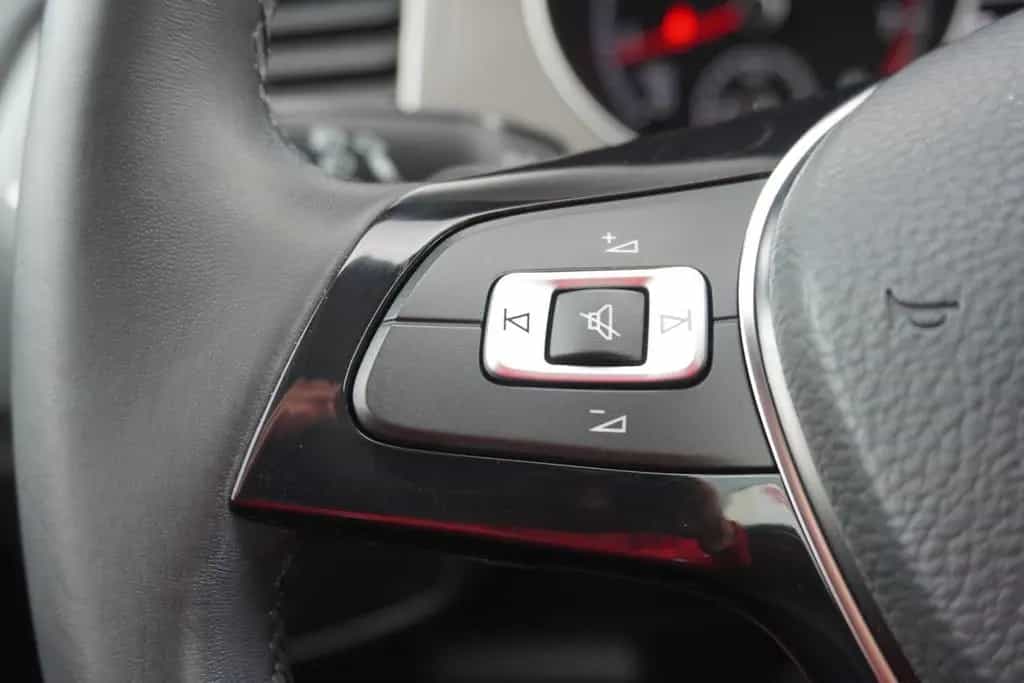 Volkswagen Golf Sportsvan VII 1.5 TSI Join Navi PDC SHZ 08/2018-photo-19