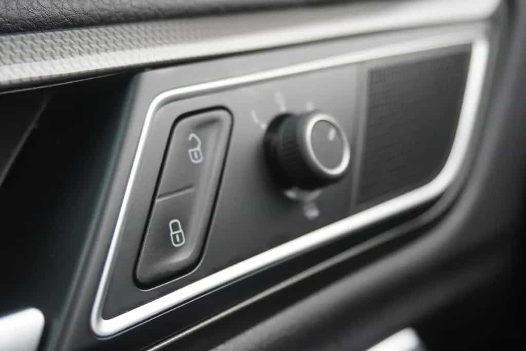 Volkswagen Golf Sportsvan VII 1.5 TSI Join Navi PDC SHZ 08/2018-photo-27