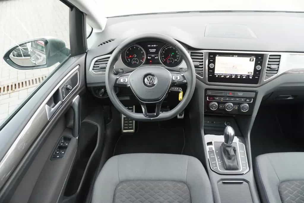Volkswagen Golf Sportsvan VII 1.5 TSI Join Navi PDC SHZ 08/2018-photo-9