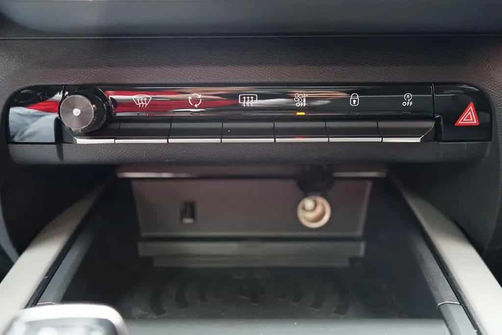 Citroën C5 Aircross 1.6 PureTech LED ACC AHK Navi 360° 01/2020-photo-10