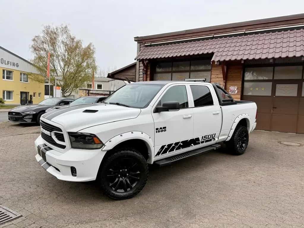 Dodge RAM V8*LONGHORN*LONGBED*OFFROAD*AHK*SERVICE NEU*4X4 11/2018-photo-1