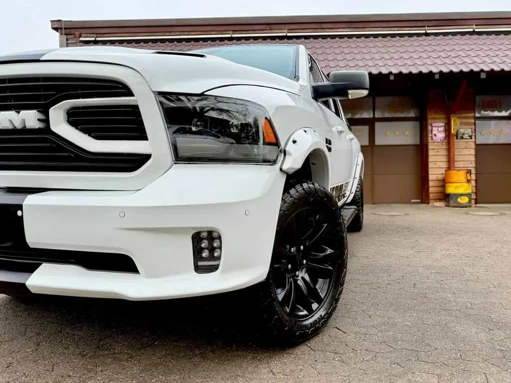 Dodge RAM V8*LONGHORN*LONGBED*OFFROAD*AHK*SERVICE NEU*4X4 11/2018-photo-3