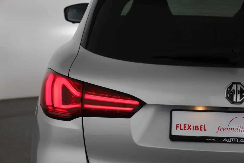 MG HS 1.5 T-GDI Luxury Aut. LED ACC Navi 360° Pano 03/2024-photo-29