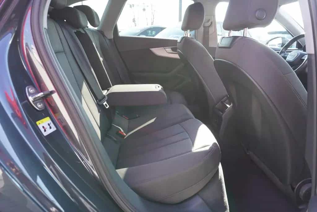 Audi A4 Avant 2.0 TDI Bi-Xenon Navi Kamera Totwinkel 08/2017-photo-11